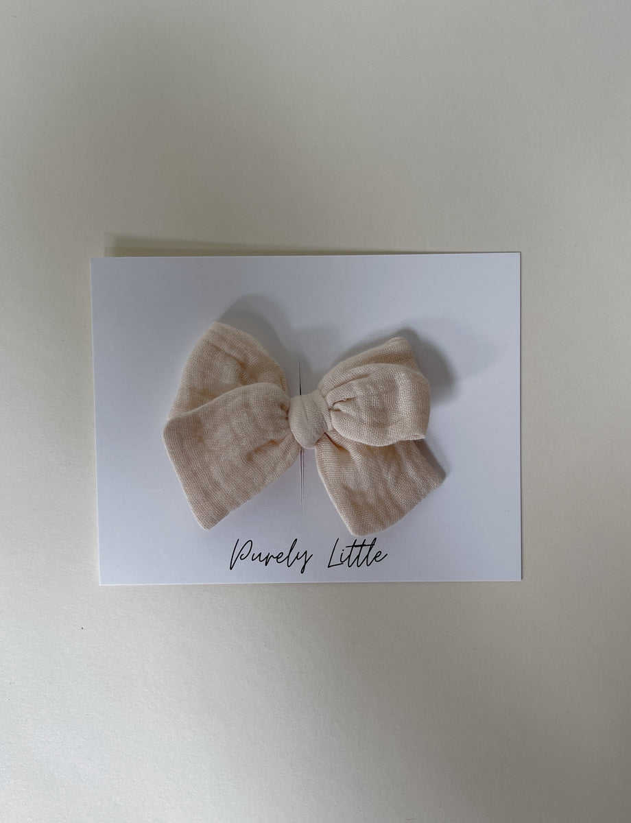 Small Gauze Bow clip Apricot Purely Little